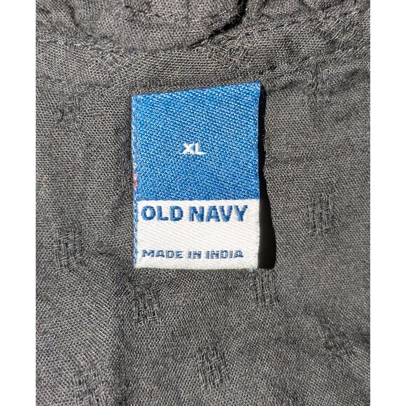 Old Navy Woman's Eyelet Blouse Size XL - Picture 4 of 5